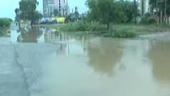 અમદાવાદ: વરસાદના કારણે રસ્તાઓ પર પાણી ભરાયા, જુઓ ગુજરાતી ન્યુઝ
