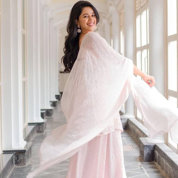 பாதி ஜீவன் கொண்டு தேகம் வாழ்ந்து வந்ததோ