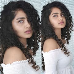 Anupama Parameshwaran Photos: ఆలోచనల్లో పడిపోయిన అనుపమ..