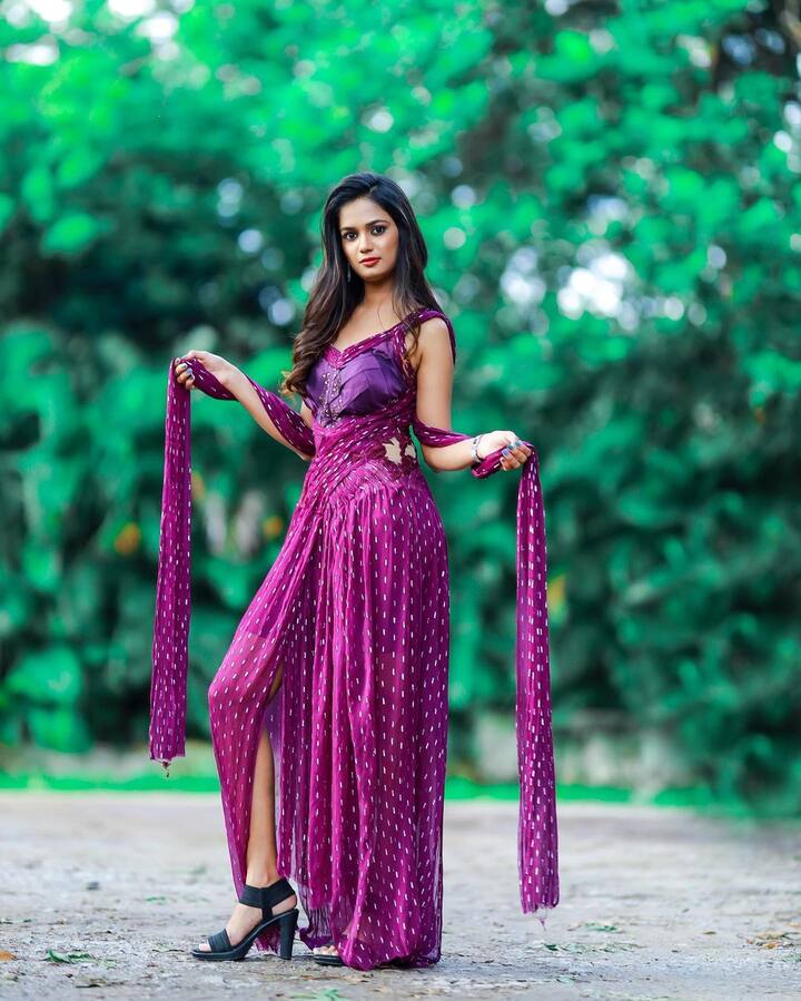 (Image Credit: Instagram) బిగ్ బాస్ నాలుగవ సీజన్లో టాప్ 5 కంటెస్టెంట్లలో అరియానా కూడా ఒకరు.