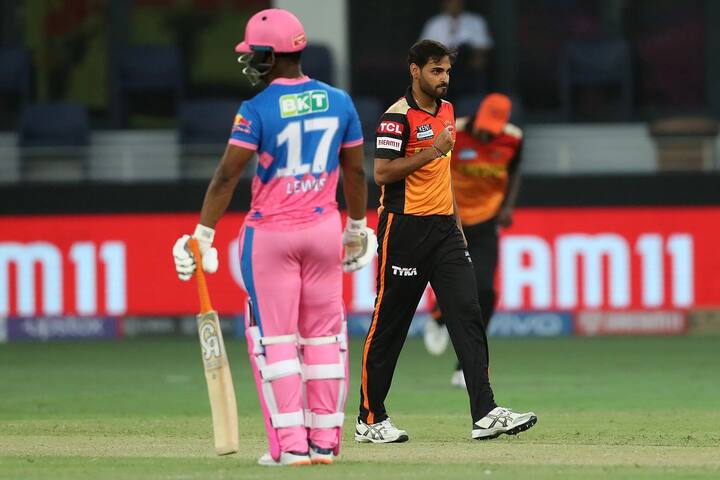 ராஜஸ்தான் தொடக்க வீரர் லீவீசை ஆட்டமிழக்க செய்தபோது