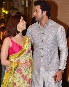 हम दोनों, दो प्रेमीः Ranbir Kapoor-Alia Bhatt की जोड़ी के ऐसे ही दीवाने नहीं हुए लोग, देखें कपल की खूबसूरत Photo