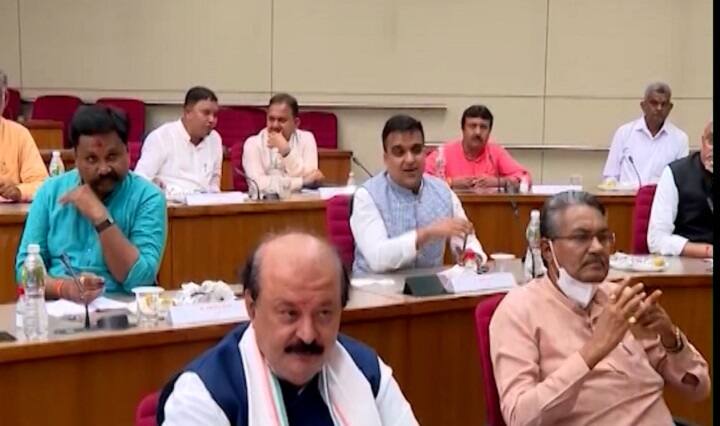 Gujarat Assembly session 2021 : અધ્યક્ષ નીમાબેને ભાજપના કયા ધારાસભ્યને ટકોર કરીને કહ્યું, 'તમે માત્ર પ્રશ્ન પુછો' Gujarat Asseembly session 2021 : Speaker Dr Nimaben Acharya said to BJP MLA Rakesh Shah ask only questions Gujarat Assembly session 2021 : અધ્યક્ષ નીમાબેને ભાજપના કયા ધારાસભ્યને ટકોર કરીને કહ્યું, 'તમે માત્ર પ્રશ્ન પુછો'