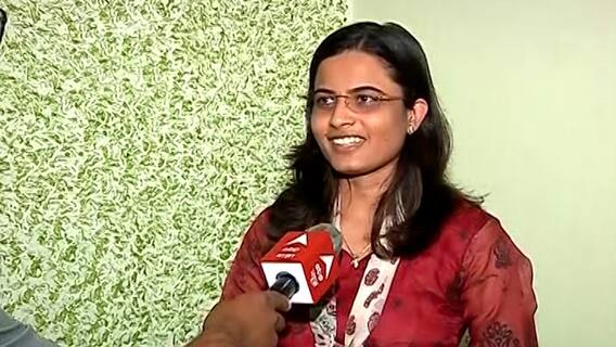 MPSC Final Result 2019 : मुलींमध्ये प्रथम आलेली नाशिकची मानसी पाटील 'माझा'वर : Nashik