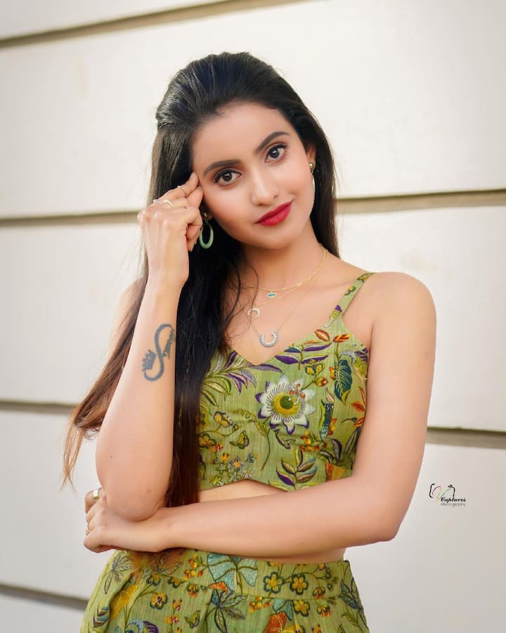 (Photo source: Instagram)బుల్లితెరతో పాటూ వెండితెరపై కూడా వెలిగి పోవాలన్నది దీపిక కోరిక.