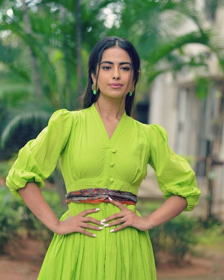 (Photo Credit: Instagram) దీంతో టాలీవుడ్ దర్శకనిర్మాతలు అవికా గోర్ ను హీరోయిన్ గా తీసుకోవడం మొదలుపెట్టారు.