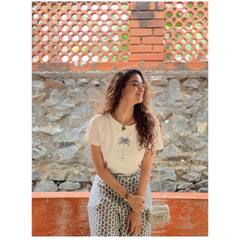 Keerthi Suresh Photos: కీర్తి సురేష్ క్యూట్ లుక్స్.. ఫొటోలపై ఓ లుక్కేయండి..