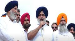 Chandigarh ‘ਚ ਕਾਂਗਰਸੀਆਂ 'ਤੇ ਖੂਬ ਵਰ੍ਹੇ 'ਬਾਦਲ'