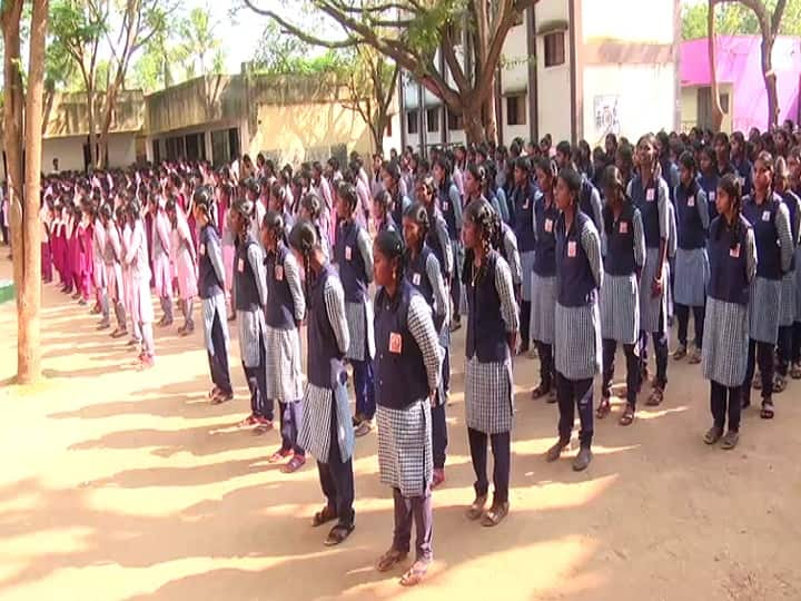 Thiruvarur: A teacher at Koradacheri Government School, Corona for 3 students திருவாரூர்: கொரடாச்சேரி அரசுப்பள்ளியில் ஒரு ஆசிரியர், 3 மாணவிகளுக்கு கொரோனா