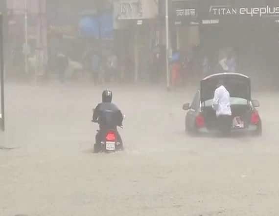 13 killed in maharashtra due to torrential rain and lightning Maharashtra Rain: মহারাষ্ট্রে প্রবল বর্ষণ, বজ্রপাতে, বন্যায় বিপর্যয়, মৃত ১৩, উদ্ধার ৫৬০ জনকে
