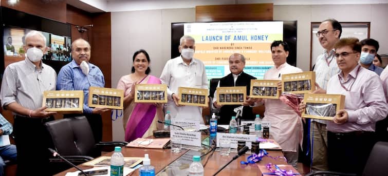 After various milk and milk products, AMUL will now sell honey, Union Minister launches 'AMUL HONEY' in Delhi દૂધ અને દૂધની વિવિધ પ્રોડક્ટ બાદ AMUL હવે મધ વેચશે, દિલ્લીમાં કેન્દ્રીય મંત્રીના હસ્તે ‘AMUL HONEY’ લોન્ચ
