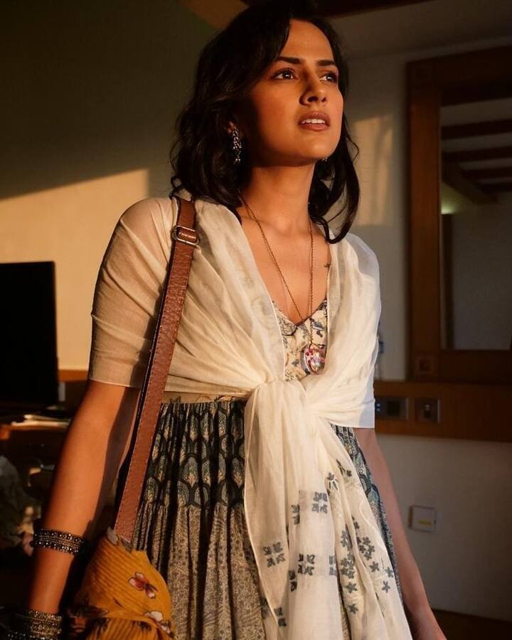 யாஞ்சி யாஞ்சி என் நெஞ்சில்   வந்து வந்து நிக்கிற