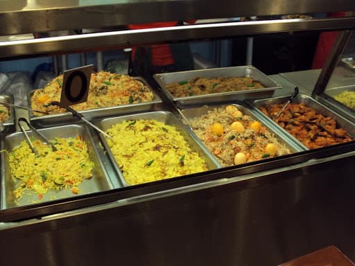 कभी खाया है 'भाटिया चिकन'? | एक अकेला इस शहर में