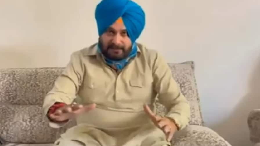 'People Who Gave Clean Chit To Badal Given Responsibilities', Sidhu Shares Video After Resignation 'People Who Gave Clean Chit To Badal Given Responsibilities', Sidhu Shares Video After Resignation