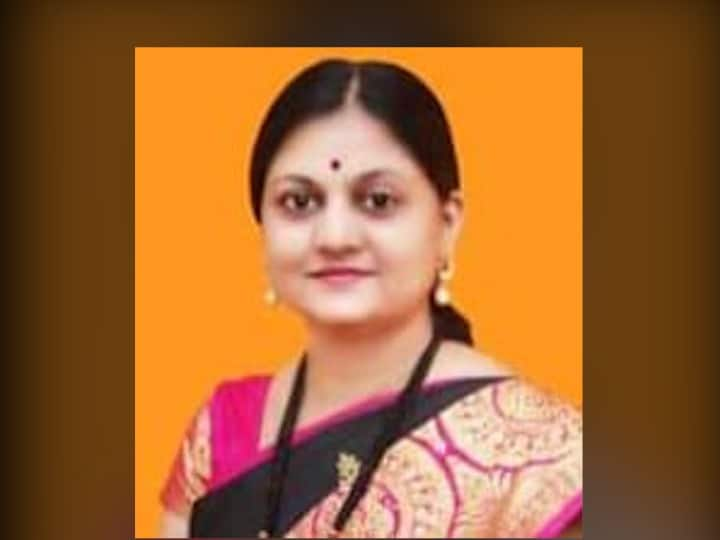 BJP president Yogita Pipre declared ineligible in Gadchiroli Municipal Council गडचिरोली नगरपरिषदेत पंचवार्षिक निवडणुकीच्या पुढ्यात भाजपला धक्का