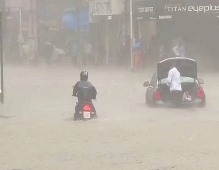 13 killed in Maharashtra due to torrential rain and lightning Maharashtra Rain: મહારાષ્ટ્રમાં મૂશળધાર વરસાદ, વીજળી પડવાથી 13ના મોત, 560 લોકોને બચાવાયા