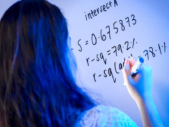 ​Maths career options click here know more about this field Maths में रूचि रखने वाले बना सकते हैं शानदार करियर, यहां क्लिक कर जानें