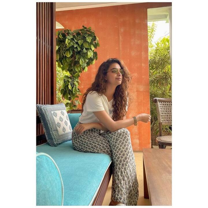 (Photo Courtesy: Instagram) ఇదిలా ఉండగా.. తాజాగా ఈ బ్యూటీ కొన్ని ఫొటోలు షేర్ చేసింది.