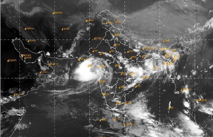 Cyclone Shaheen : IMD director Manorama Mohanti big reaction about Cyclone Shaheen effect in Gujarat Cyclone Shaheen : ગુજરાત પર શાહીન વાવાઝોડાના સંકટ મુદ્દે મોટા સમાચાર, જાણો શું છે વાવાઝોડાની સ્થિતિ?