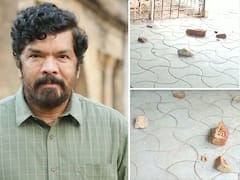 Posani Krishna Murali: నటుడు పోసాని ఇంటిపై ఇటుక రాళ్లతో దాడులు.. బూతులు తిడుతూ బీభత్సం
