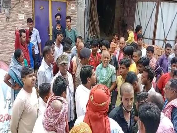 Bihar News: मुजफ्फरपुर में सिलेंडर ब्लास्ट, दो घर क्षतिग्रस्त, चाय बनाने के दौरान लगी थी आग Bihar News: मुजफ्फरपुर में सिलेंडर ब्लास्ट, दो घर क्षतिग्रस्त, चाय बनाने के दौरान लगी थी आग