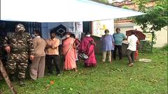 WB By polls 2021: জঙ্গিপুরের আহিরণের চাঁইপাড়া প্রাথমিক বিদ্যালয়ে বেআইনি জমায়েত হঠাল কেন্দ্রীয় বাহিনী | Bangla News