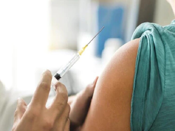 Cervical Cancer Vaccine : கர்ப்பப்பை வாய் புற்றுநோய் தடுப்பூசி.. விரைவில் இந்தியாவில்? விவரம் என்ன?