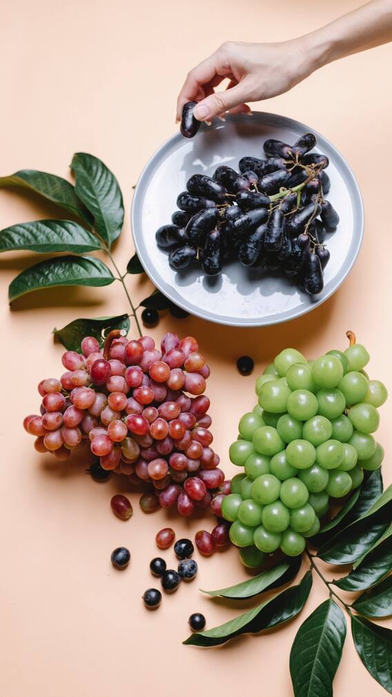 काले अंगूर खाने के फायदे