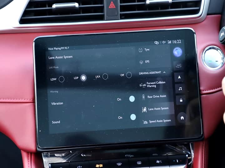 Finally, possibly the biggest USP of the Astor happens to be its autonomous level 2 features or ADAS. This is something normally seen on SUVs costing 40 lakh or more hence for a compact SUV to have this is a big leap for safety. Also it isn't some marketing gimmick as the car uses radars and cameras to monitor what's going around the car. From warning you when you are drifting from a lane or finding blin spots to emergency braking- it can do all of this plus adaptive cruise control where you do not need to use brake or throttle where the car maintains distance automatically to the car in front. A bigger feature is the speed assist where in its Intelligent mode it can slow down the car when crossing a speed limit etc. You can turn off these features or customize it too.