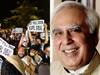 Congress Crisis: कपिल सिब्बल के आवास पर प्रदर्शन को लेकर कांग्रेस में तकरार, जल्द बुलाई जाएगी CWC की बैठक