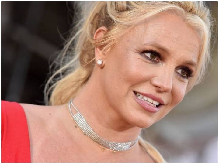 Britney Spears Conservatorship: Singer's Father Jamie Spears Immediately Suspended As Conservator Britney Spears Conservatorship: Singer's Father Jamie Spears Suspended As Conservator After A Long Battle