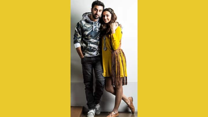 দীপিকা পাড়ুকোনের সঙ্গে দীর্ঘদিন সম্পর্কে ছিলেন রণবীর। সম্পর্ক ভেঙে যাওয়ার পরও তাঁরা একসঙ্গে ছবি করেন।