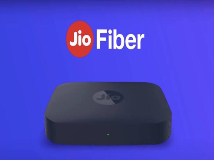 ரூ.1000-க்குள் அதிவேக பிராட்பேண்ட் சேவைகள்.. Jio, Airtel, BSNL ப்ளான்கள் என்னென்ன?