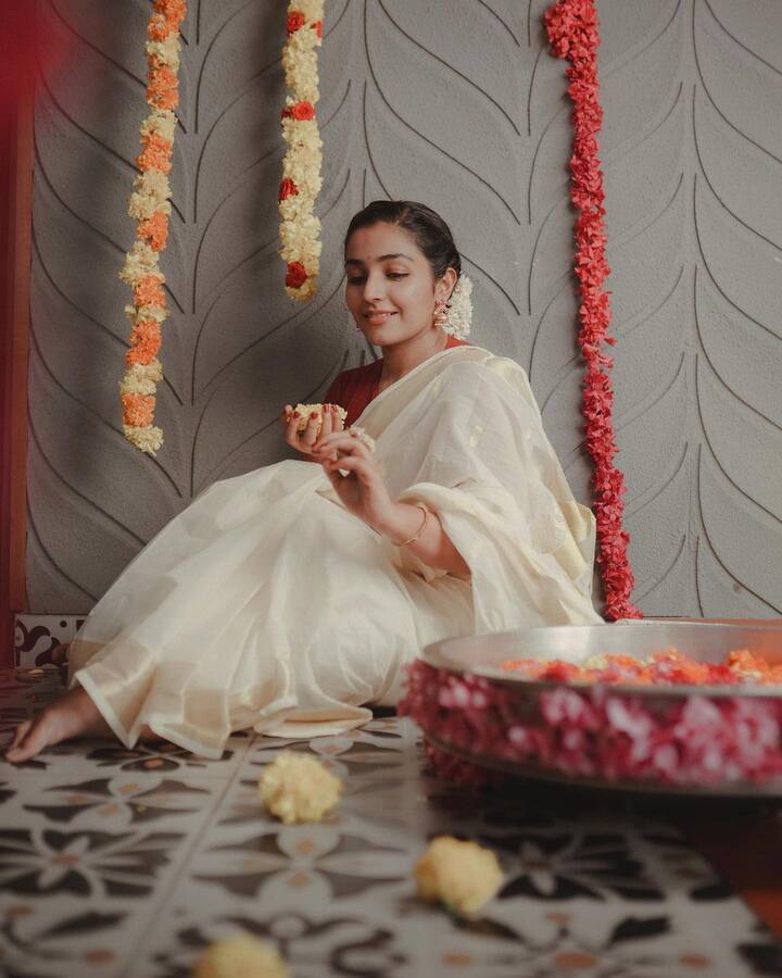 ఆతరువాత 'జార్జిట్టన్ పూరం', 'ఓరు సినిమాకారన్', 'జూన్', 'ప్రేమ', 'ఖోఖో', 'పైనల్స్', 'మలంయంకుంజు', 'మల్లం షెరియాకుమ్', అనేక  సినిమాలో నటిచింది..(Courtesy:Rajisha Vijayan/Instagram)