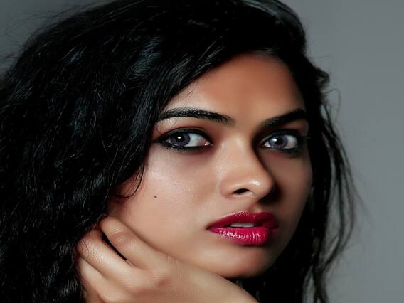 Biggboss4 Beauty Divi Latest Photos: అడవిలో దివి అందాలు... అభిమానులకు పండగే Biggboss4 Beauty Divi Latest Photos: అడవిలో దివి అందాలు... అభిమానులకు పండగే