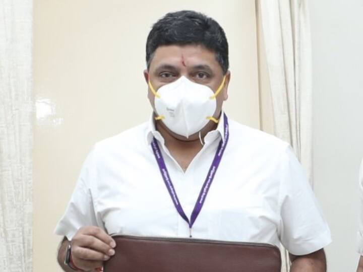 Tamil Nadu News: तमिलनाडु के वित्तमंत्री और सुरक्षाकर्मियों के बीच हुई बहस, हवाई अड्डे पर रहा अफरा-तफरी का माहौल Tamil Nadu Finance Minister Palanivel Thiaga Rajan And Security Personnel Argument At The Airport Tamil Nadu News: तमिलनाडु के वित्तमंत्री और सुरक्षाकर्मियों के बीच हुई बहस, हवाई अड्डे पर रहा अफरा-तफरी का माहौल