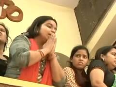 Kanpur News: कारोबारी मनीष गुप्ता की पत्नी बोलीं- जब तक सीएम से नहीं मिलूंगी कुछ नहीं खाऊंगी