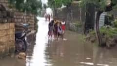 માંગરોળઃ ઘેડ પંથક ફેરવાયું બેટમાં, લોકોના ઘરોમાં પાણી ફરી વળતા ઘર વખરીને ભારે નુકસાન