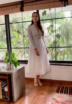 Dia Mirza House Inside: पियानो थीम सीढ़ियां तो इको फ्रेंडली बालकनी...अंदर से ऐसा है दीया मिर्जा का घर, देखें तस्वीरें