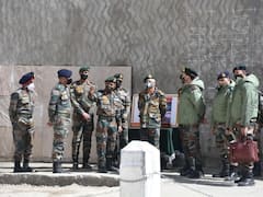 Army Chief Ladakh Visit: चीन से एलएसी पर विवाद के बीच आर्मी चीफ ने किया पूर्वी लद्दाख के अग्रिम इलाकों का दौरा