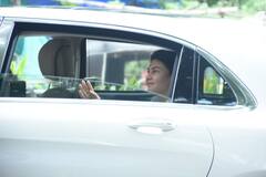 गरीब लड़की के लिए Jacqueline Fernandez ने रोकी कार, तो योगा क्लासेस जाते हुए Ananya Pandey हुईं स्पॉट देखिए खूबसूरत तस्वीरें