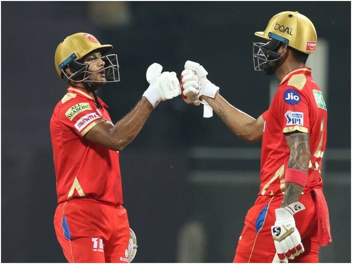 punjab kings beat kolkata knight riders by 5 wickets keep playoff hopes alive KKR vs PBKS: रोमांचक मुकाबले में पंजाब ने कोलकाता को हराया, प्लेऑफ की उम्मीदें रखी बरकरार