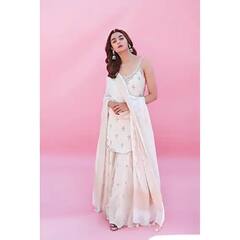 कधी घागरा तर कधी साडी, Alia Bhattची Indian Style सगळ्यात भारी