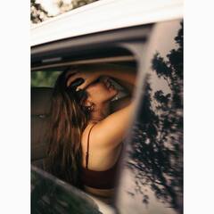 Lavanya Tripathi Latest Photos: సోకులారబోస్తున్న సొట్ట బుగ్గల సుందరి... హాట్ ఫోజులతో లావణ్య ఫోటో షూట్