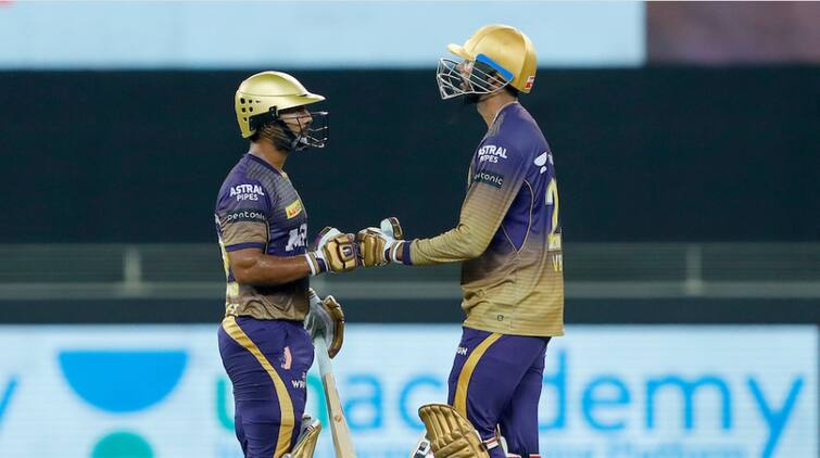 IPL 2021: KKR given target of 166 runs against SRH in Match 49 at Dubai International Stadium KKR vs SRH, 1 Innings Highlight: கொல்கத்தாவை மீட்டெடுத்த மூன்று பேட்டர்கள் ; பஞ்சாப் வெற்றி பெற 166 ரன்கள் வேணும்..