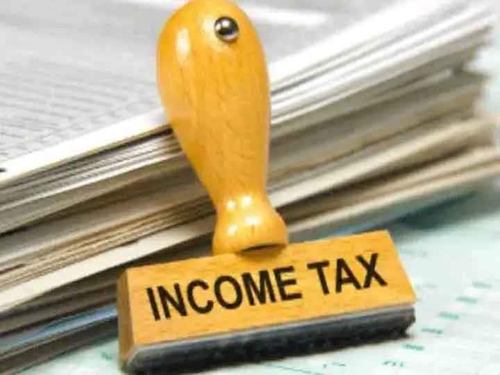 If You Make These Mistakes While Filing ITR Then Income Tax Notice Will Come ITR Filing Tips: आईटीआर फाइल करते वक्त अगर की ये गलतियां, तो आ जाएगा इनकम टैक्स का नोटिस