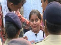 ਮੁੱਖ ਮੰਤਰੀ ਦੀ ਰਿਹਾਇਸ਼ ਬਾਹਰ ਪ੍ਰਦਰਸ਼ਨਕਾਰੀ ਅਧਿਆਪਕ, ਪੁਲਿਸ ਹਿਰਾਸਤ 'ਚ