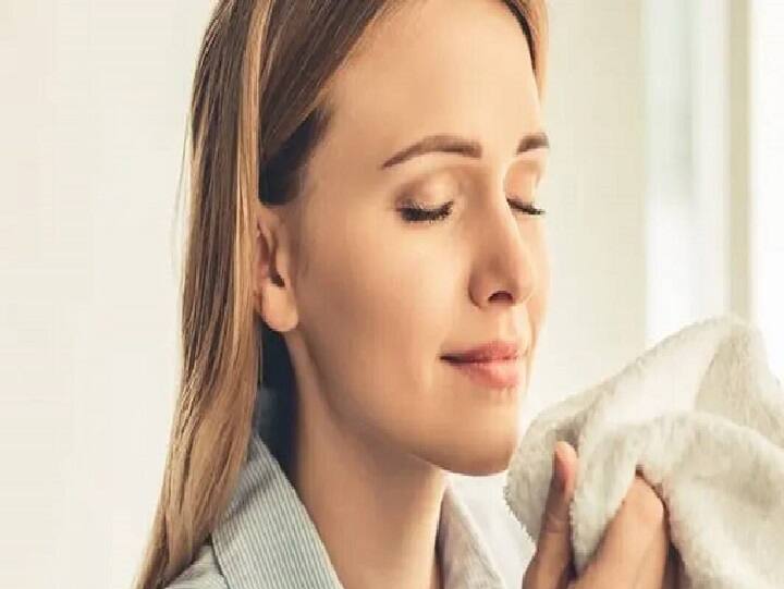 Can vitamin A nasal drops help restore Covid loss of smell? Know what experts say வைட்டமின் A ட்ராப்ஸை மூக்கில் விடணுமா? வைரலாகும் அட்வைஸ்.. என்ன சொல்கிறார்கள் நிபுணர்கள்?
