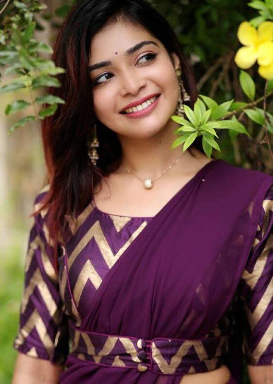 ஆட்டுக்குட்டி  கூட  இப்ப தாடி  ஒண்ணு  வச்சிக்கிட்டு ஒரு  தல  காதலுடன் திரியுதடி