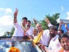 अयोध्या पहुंचे BJYM के राष्ट्रीय अध्यक्ष तेजस्वी सूर्या, सपा प्रमुख अखिलेश यादव पर जमकर बोला हमला